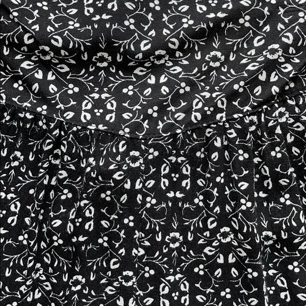 American Eagle Flowy Flat Front Shorts - Image 2