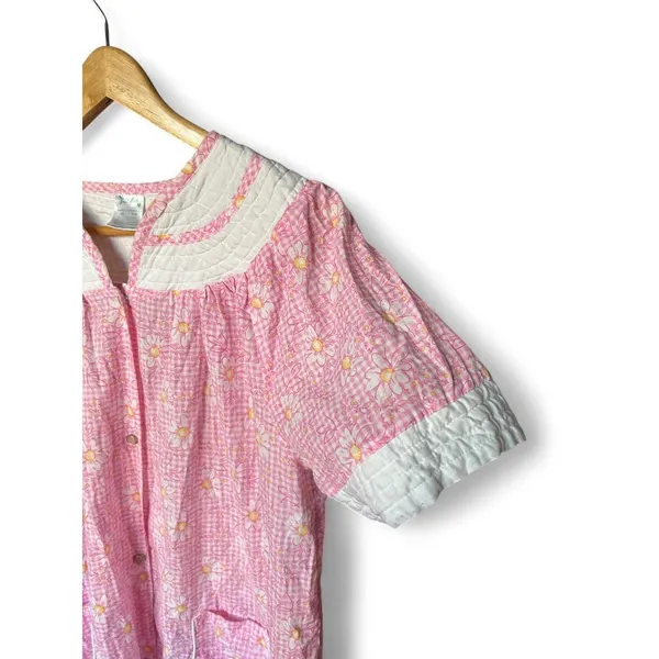 House Dress Pink Gingham Daisy Snap Front Quilted Yoke Floral Cottagecore XL - Image 6