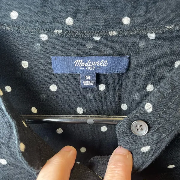 Madewell Women’s Black Shirred Popover‎ Shirt Polka Dot Cotton Size Medium - Image 4