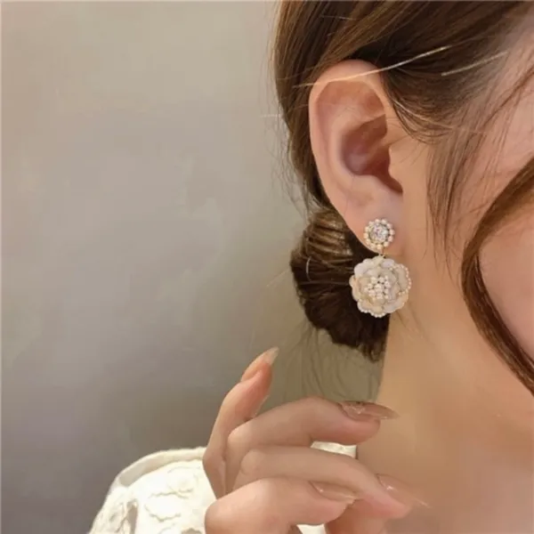 Elegant Flower Dangle Drop Earrings for Women - Image 4