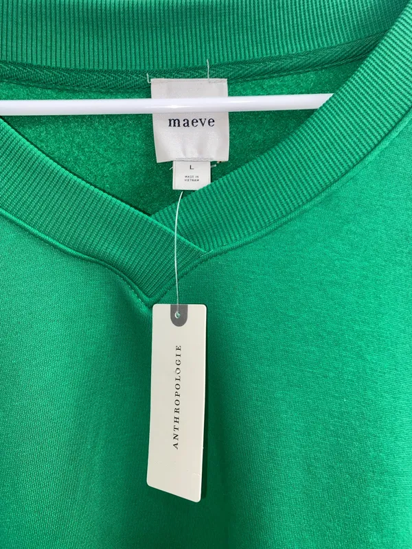 Anthropologie Maeve Ruffle Hem V-Neck Pullover Kelly Green Size L Preppy - Image 3