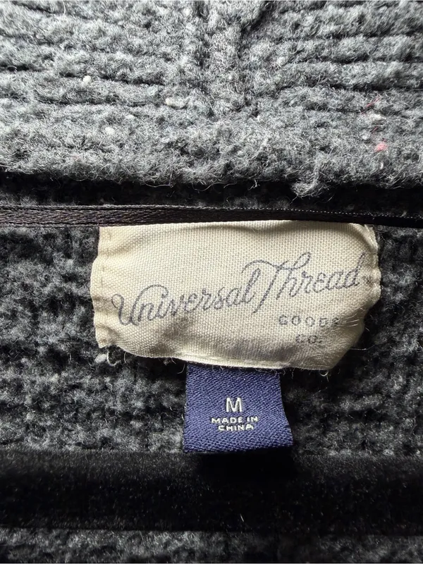 Universal Thread Gray Textured V-Neck Button Cardigan - Image 2