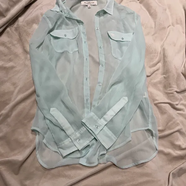 Abercrombie and fitch sheer button up size medium - Image 2