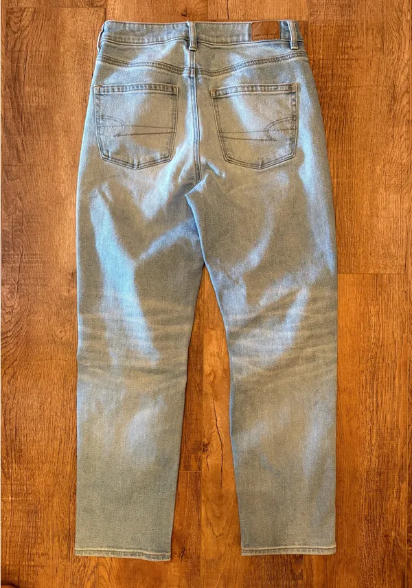 American Eagle Outfitters Mom Jeans - Image 2