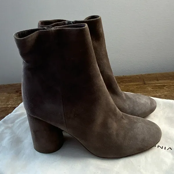 VINCE Highbury Booties in Pewter Gray Suede‎ size 7.5 - Image 2
