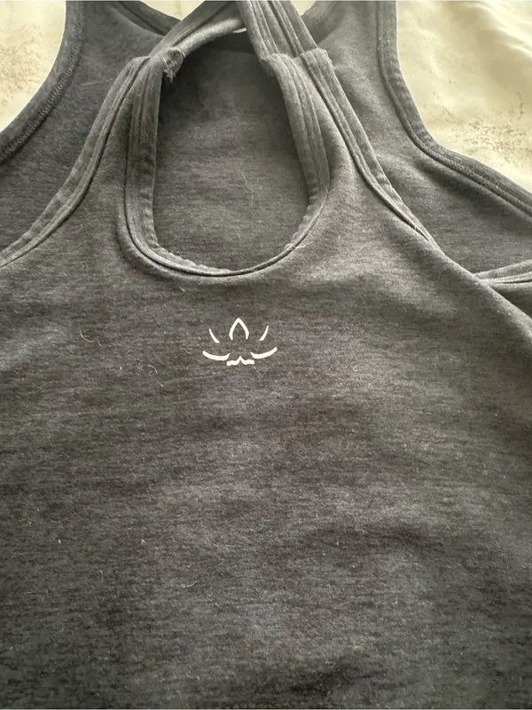 Beyond Yoga matching set of Black Racerback Sports Bra & bike shorts, sizes S XS - Image 16