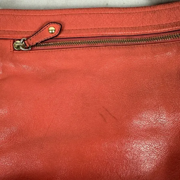 Coach Ashley Womens Leather Shoulder Bag In Red With Gold Accents - Image 8