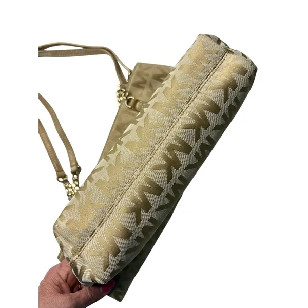Michael Kors Double‎ Strap Jet Set Monogram Tan Chain Tote Handbag - Image 11
