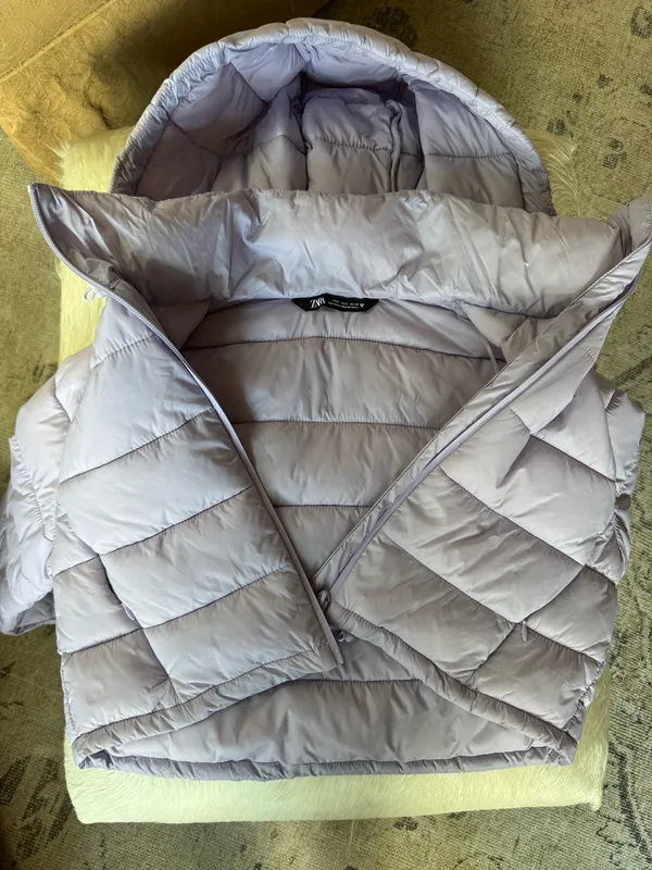 ZARA Cropped Puffer Jacket - Image 4