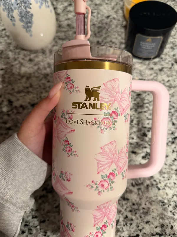 LoveShackFancy Rosa Beaux pink 40oz stanley - Image 3