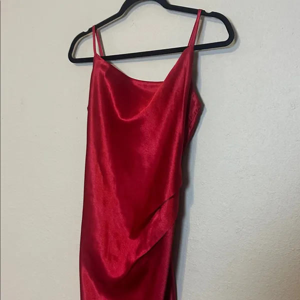 Selfie Leslie Cowl‎ Neck Satin Dress Red Size Small - Image 6
