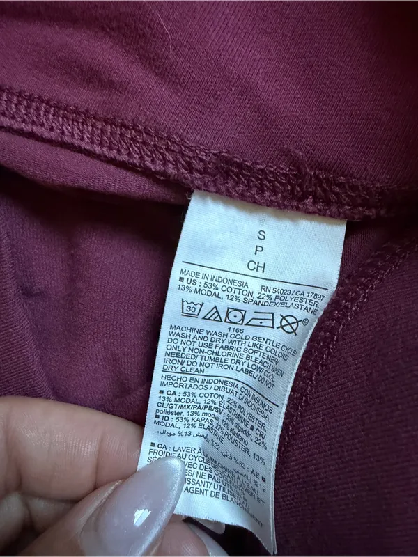 Old Navy Powerchill leggings - Image 8