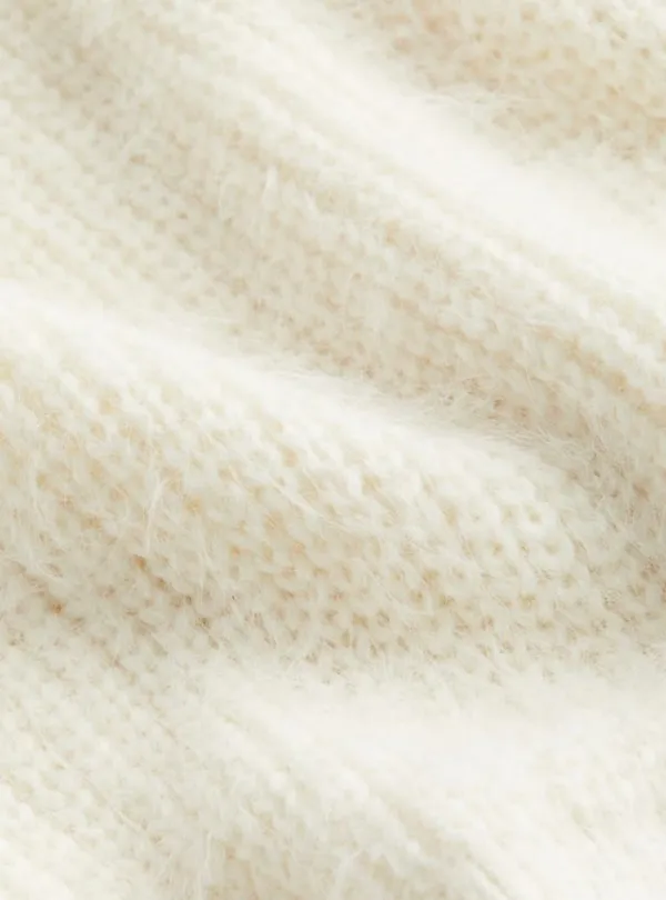 H&M White Sweater - Image 2