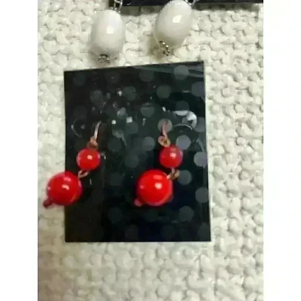 Lot of 6 pair costume pierced‎ earrings - Image 3