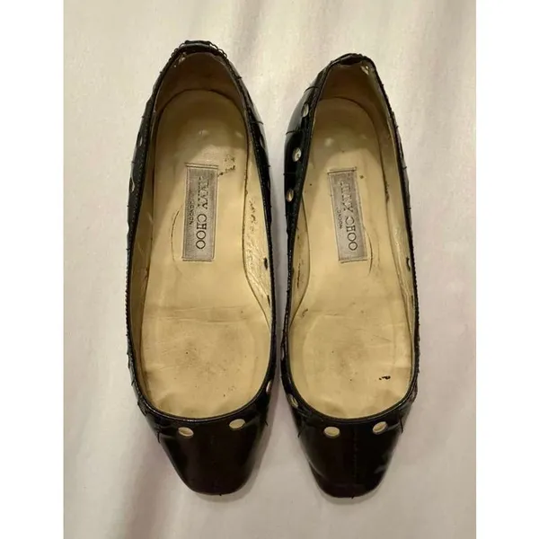 Jimmy Choo Patent Leather Flats with Cutout Details sz. 6.5 - Image 5