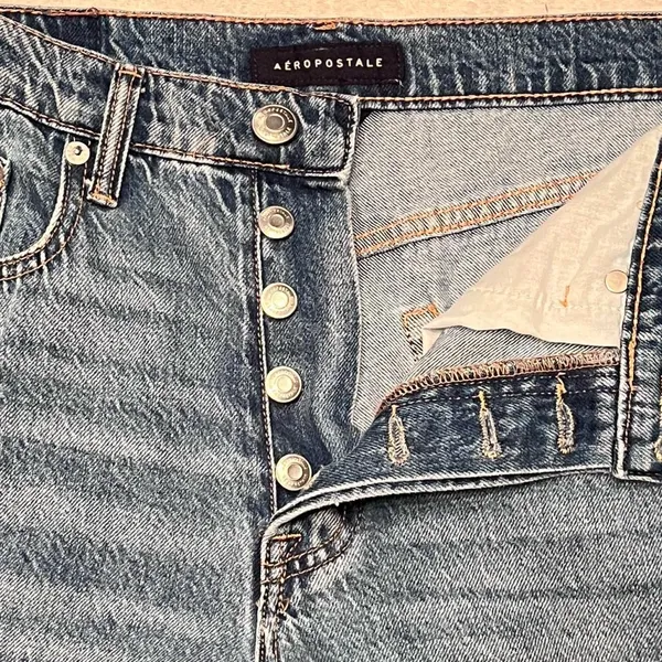 aeropostale 90s baggy medium wash straight leg distressed jeans - Image 5
