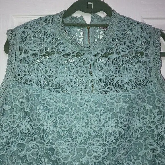 Nanette‎ Lepore knit embroidered sleeveless top women's size large zip back - Image 2