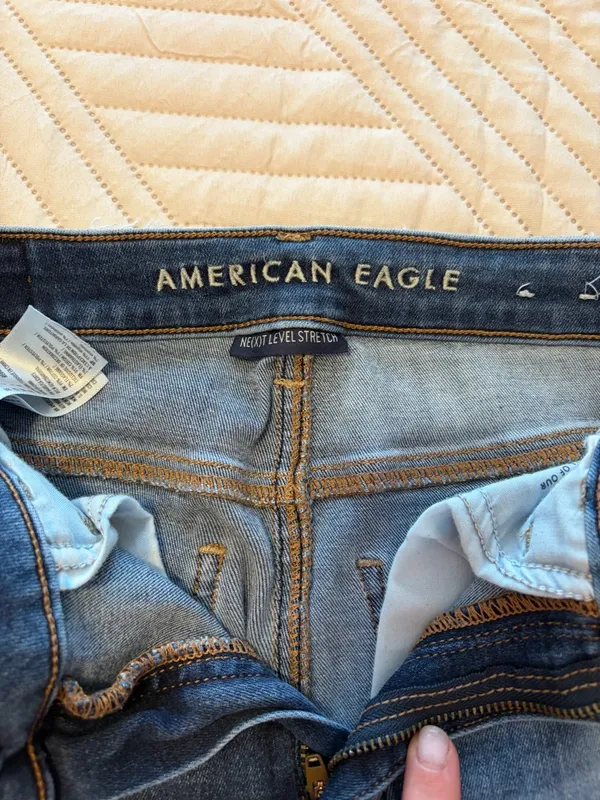 American Eagle Super Hi Rise jeggins Distressed Jeans - Blue Wash Size 4 - Image 2