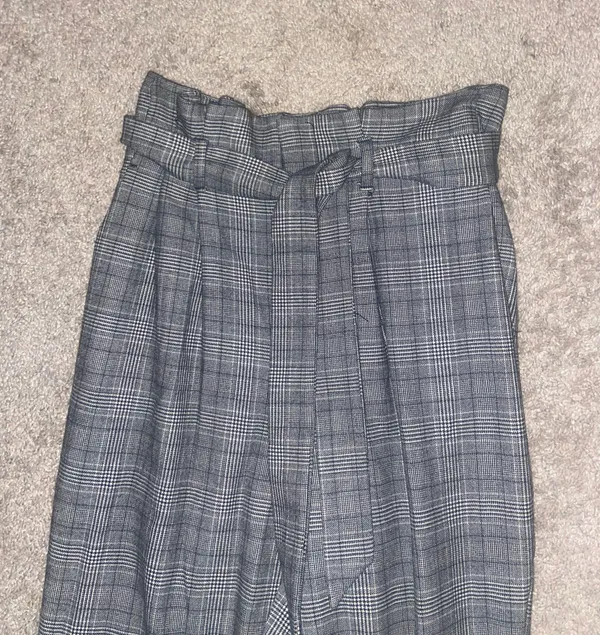 H&M Plaid Trousers with Belt - Image 5