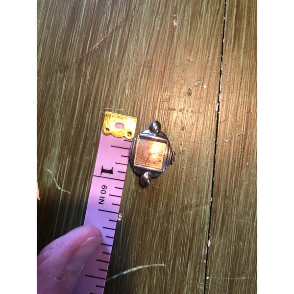 Gruen Vintage Women's Silver Small Thin Watch - Image 5