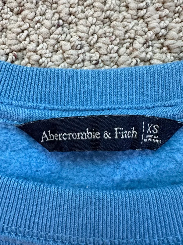 Abercrombie Sweatshirt Crewneck Cropped XS - Image 3
