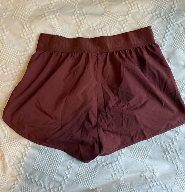 Gymshark Training Loose Fit Shorts - Image 2