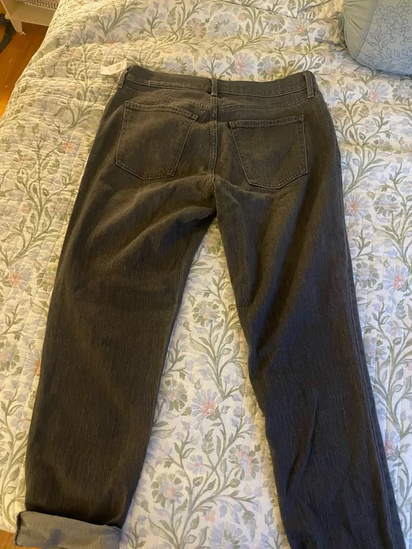 Old Navy Jeans - Image 3