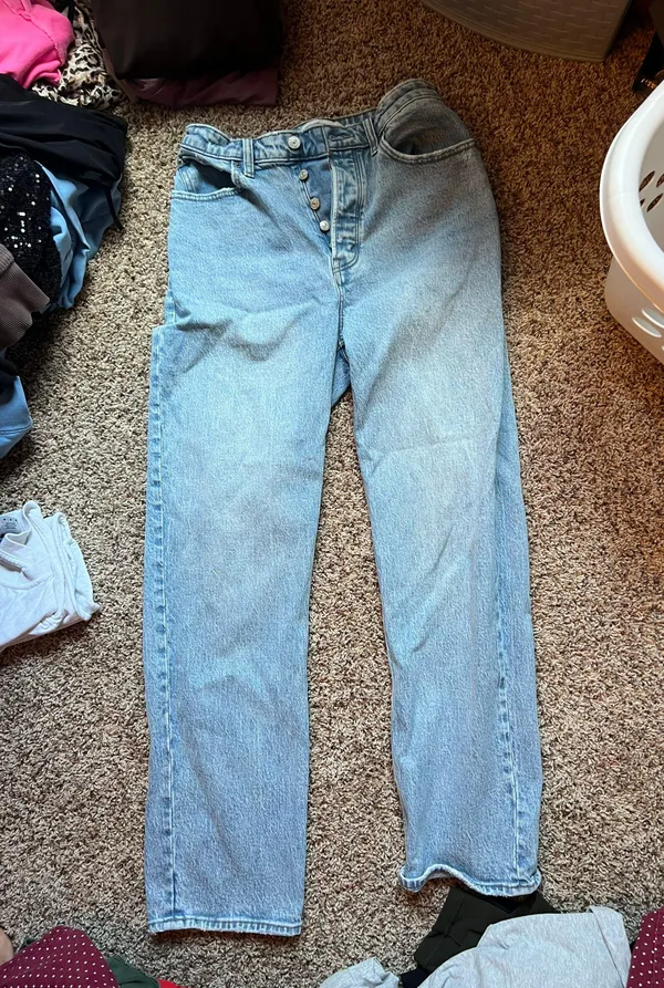 Abercrombie Curve Love The Dad Jeans - Image 3