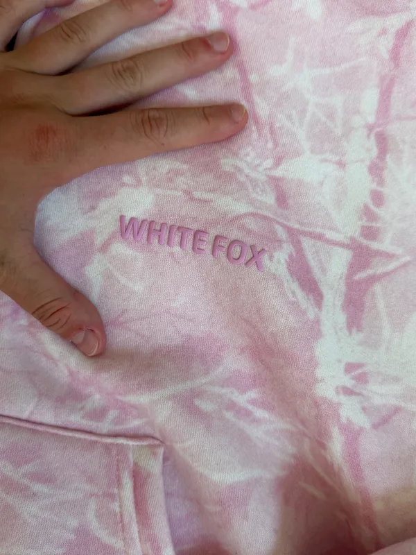 White Fox Boutique Pink Camo Cropped Hoodie - Image 4