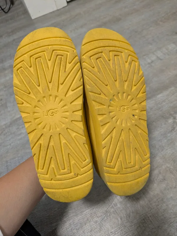 UGG Tasman Waterproof Hybrid Slip-On - Image 6