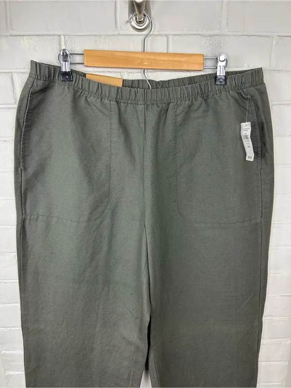 NWT L.L.Bean Green Classic Fit Linen Cotton Pants Size L - Image 6
