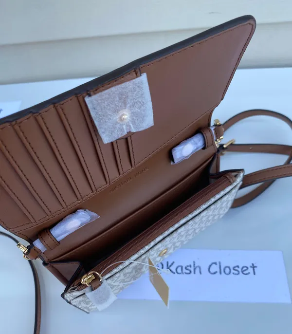 Michael Kors JST MD Phone Crossbody & Clutch Vanilla - Image 9