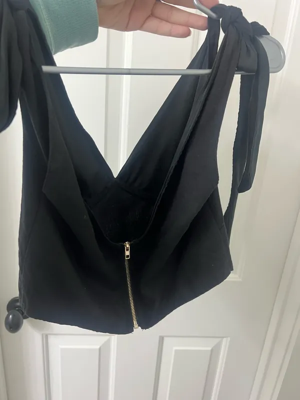 Black top - Image 2