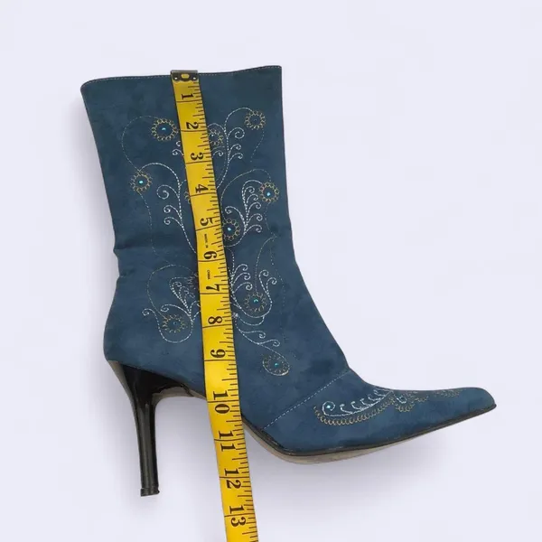 RARE Blue western country boho fabric suede ankle boots floral embroidered pointed toe stiletto heels - Image 5