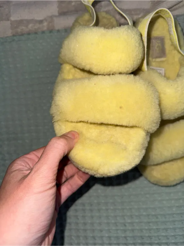 UGG Oh Yeah‎ slides size 9 - Image 2