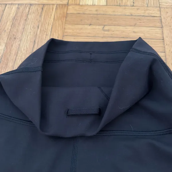 Lululemon Wunder Train Shorts - Image 2