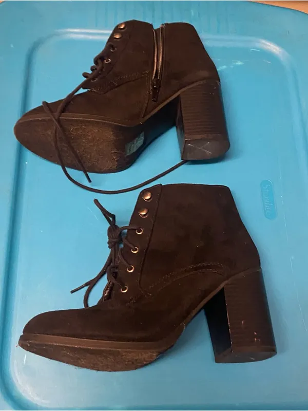 Soda Size 7 Womens Black Lace Up Ankle Boots Booties 3” Scuffed Heels - Image 6