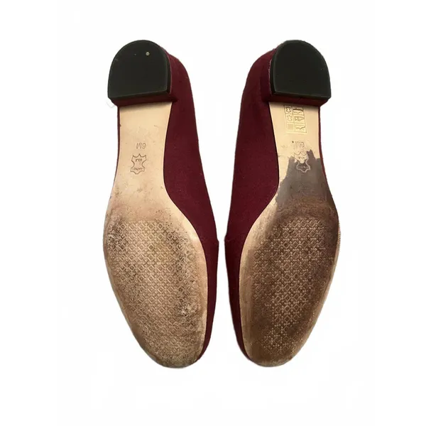 Tory Burch Burgundy Suede Loafers with Embroidered Logo - Image 2