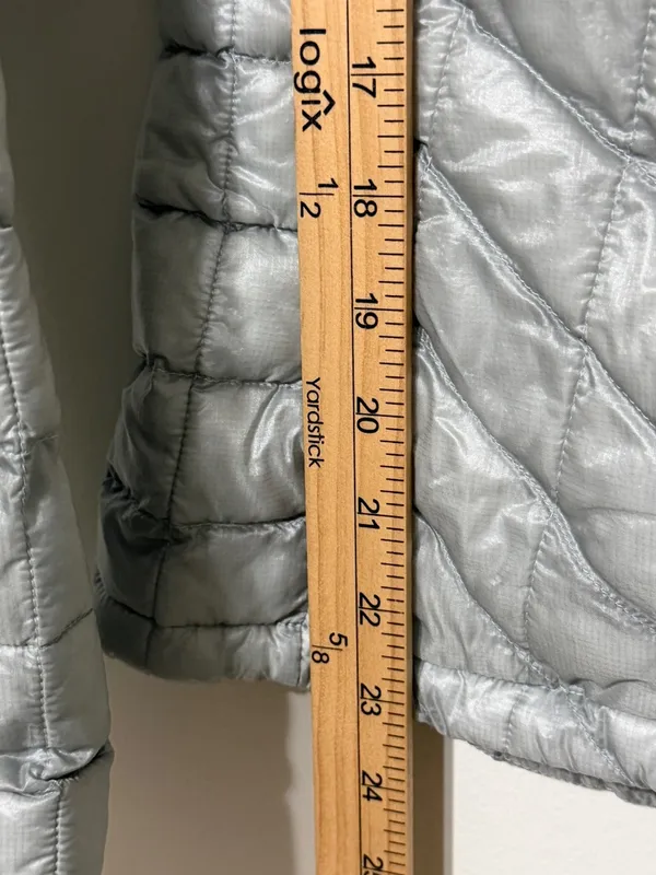 The North Face Thermoball Quilted Puffer Jacket Womens Small Silver Full Zip TNF - Image 9