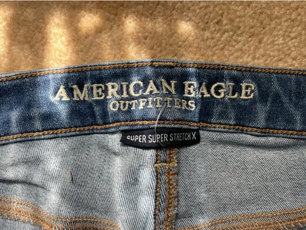 High-Rise American Eagle Jeans - Image 2