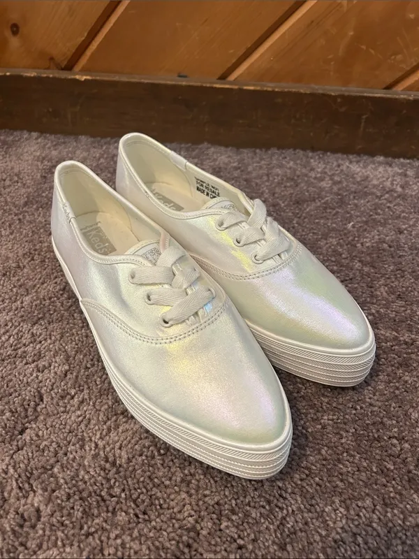 Keds point platform sneaker in rainbow iridescent NWOT - Image 4