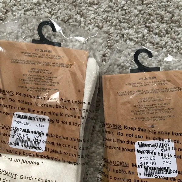 Bundle of 2 pair socks, New Urban Outfitters athletic stripe crew socks one size - Image 8