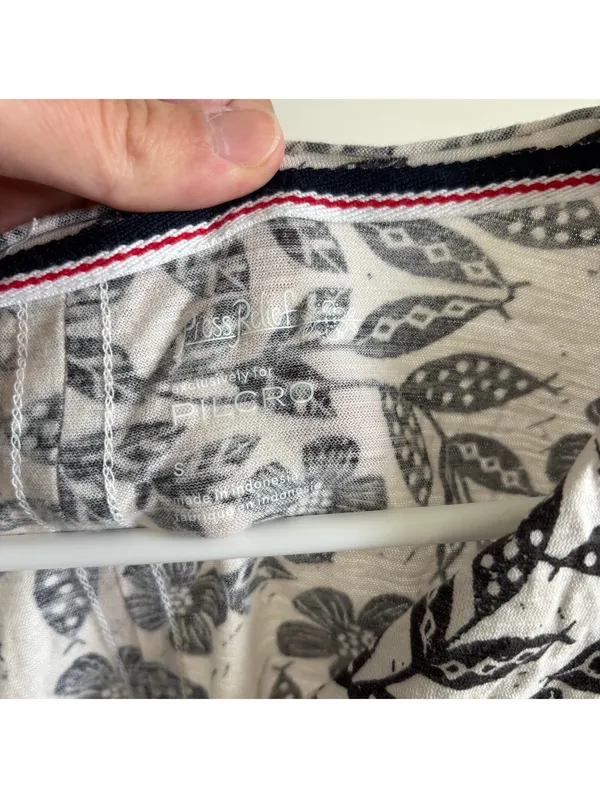 Anthropologie Pilcro Press Relief Black White Floral Split Neck Knit Top Size S - Image 5