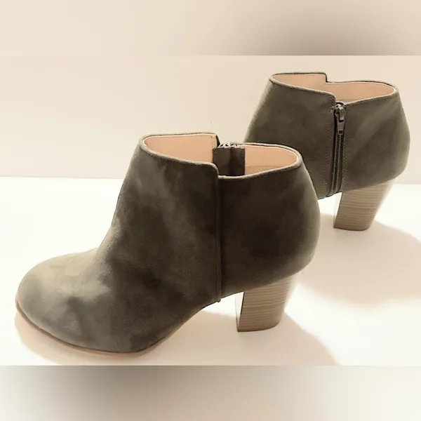 Old Navy Faux Suede Army Green Block Heel Ankle Boots - Image 3