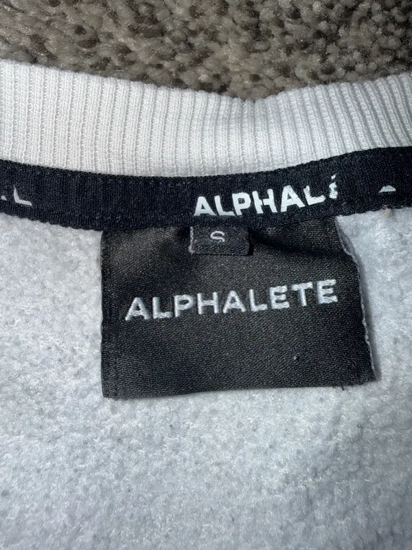 Alphalete crop sweatshirt  - Image 4