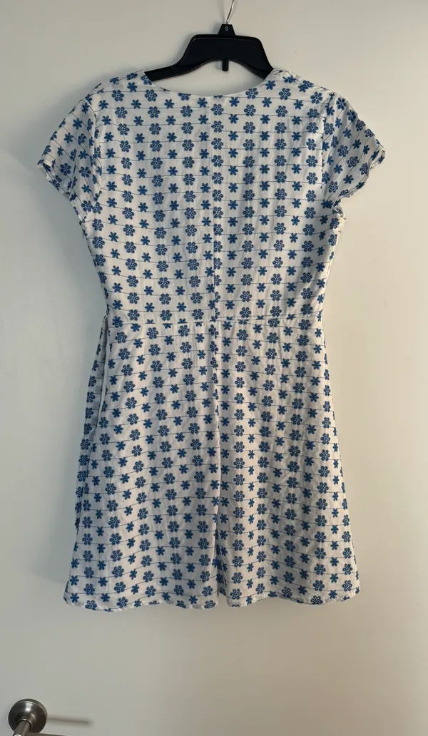 White Dress With Blue Floral Embroidery - Image 3