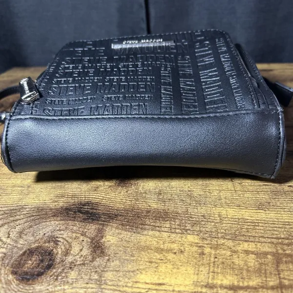 Steve Madden Black Faux Leather Crossbody Bag Purse Handbag Pocketbook W/Chain - Image 6