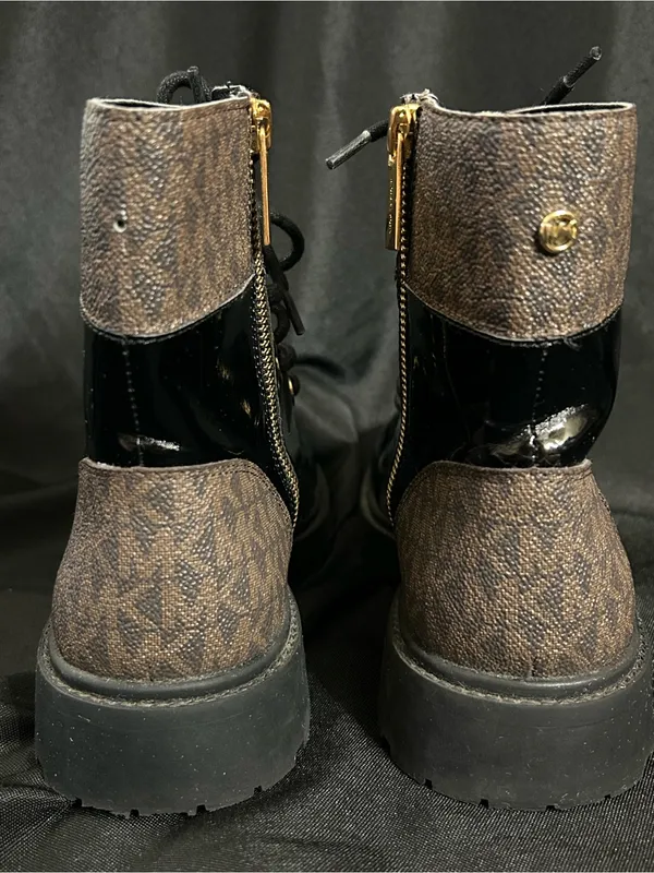 Michael Michael Kors Patent Leather Lace-Up Ankle Boots Black& Brown 6.5 - Image 9