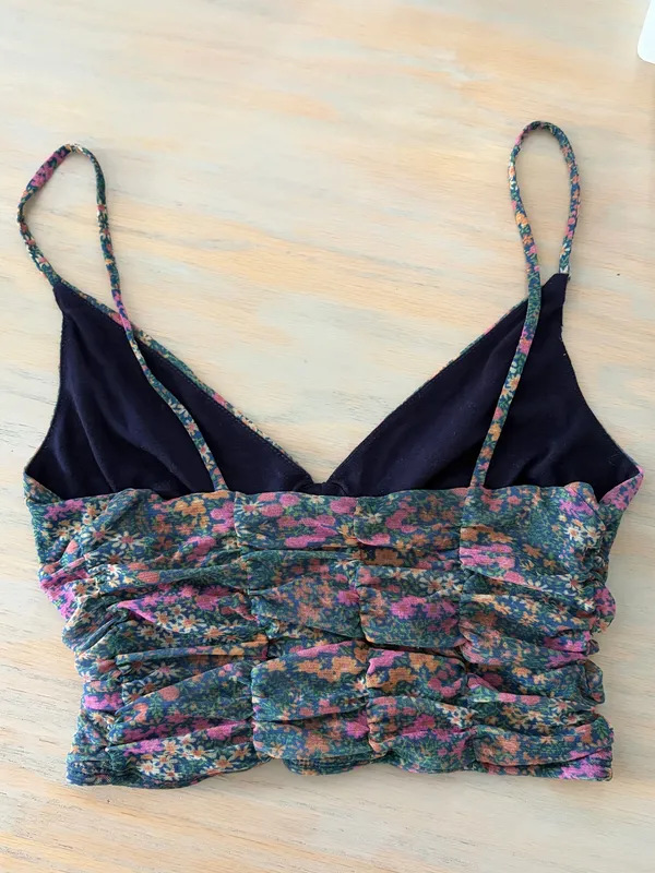 Urban Outfitters Floral Crop Top - Image 4
