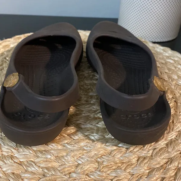 Crocs womens brown ballet flats size 5 - Image 4